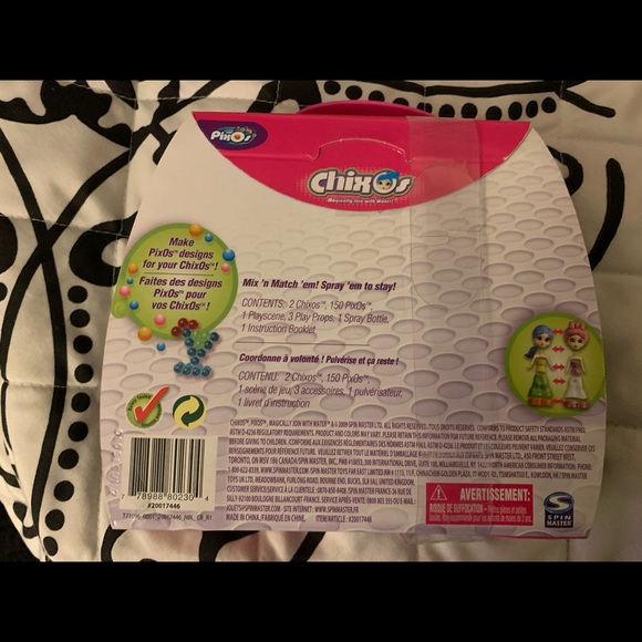 Chixos Design-a-Backyard Party Set - Picture 2 of 3